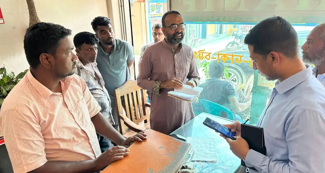ভেড়ামারায় অতিরিক্ত ভাড়া নেওয়ার অপরাধে এসবিও হানিফ পরিবহনকে জরিমানা